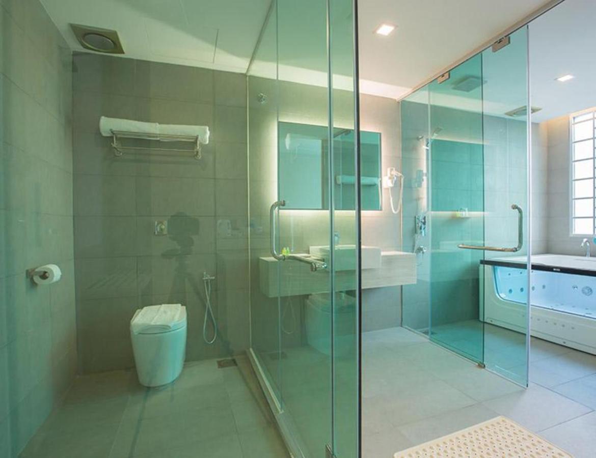 Minimalist Hotel Johor Bahru Kültér fotó