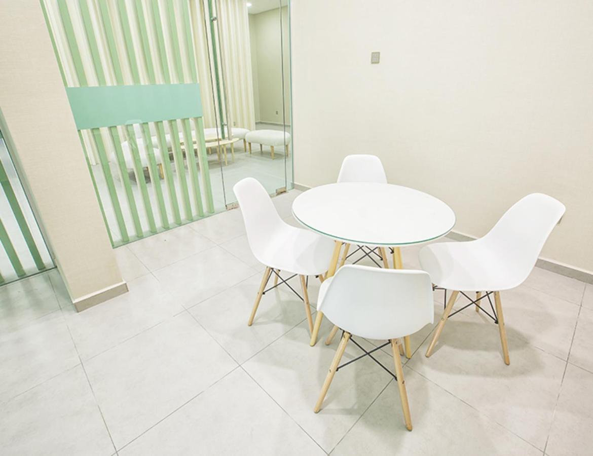 Minimalist Hotel Johor Bahru Kültér fotó